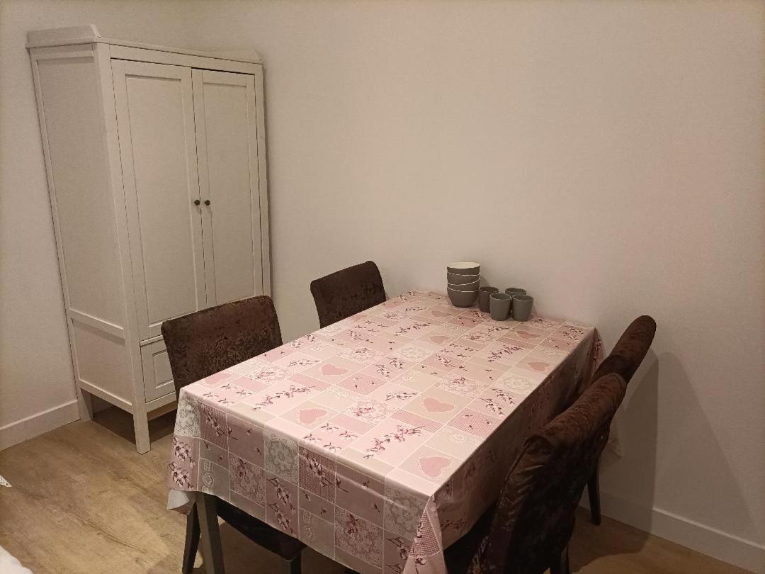 Thieux  A 7 Minutes De L'Aeroport Cdg 1 Bed & Breakfast エクステリア 写真
